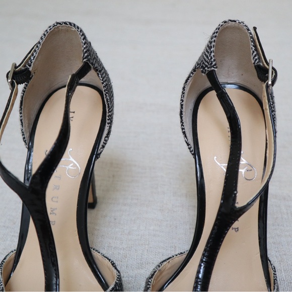 Ivanka Trump Women's Camela3 Dress Pump - Picture 15 of 16